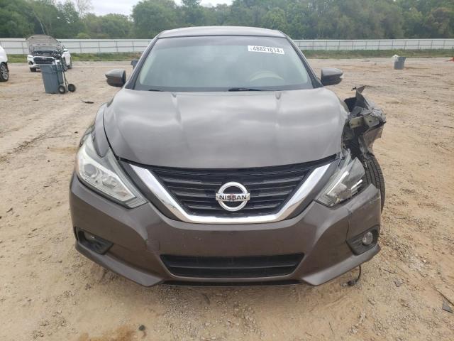 1N4AL3APXHC168530 - 2017 NISSAN ALTIMA 2.5 BROWN photo 5