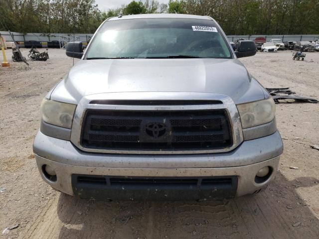 5TFDW5F12CX218871 - 2012 TOYOTA TUNDRA CREWMAX SR5 SILVER photo 5