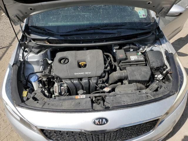 3KPFL4A77JE202864 - 2018 KIA FORTE LX SILVER photo 11