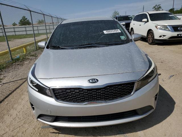 3KPFL4A77JE202864 - 2018 KIA FORTE LX SILVER photo 5