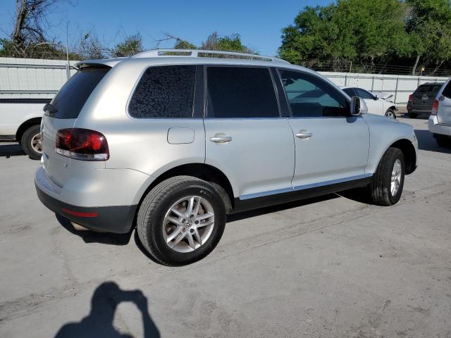 WVGBE77L68D031613 - 2008 VOLKSWAGEN TOUAREG 2 V6 SILVER photo 3