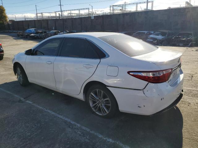 4T1BF1FKXFU012658 - 2015 TOYOTA CAMRY LE WHITE photo 2