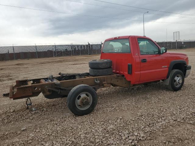 1GBJC34U63E287026 - 2003 CHEVROLET SILVERADO C3500 RED photo 3