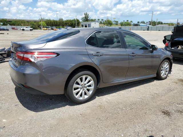 4T1C11AK6LU883451 - 2020 TOYOTA CAMRY LE GRAY photo 3