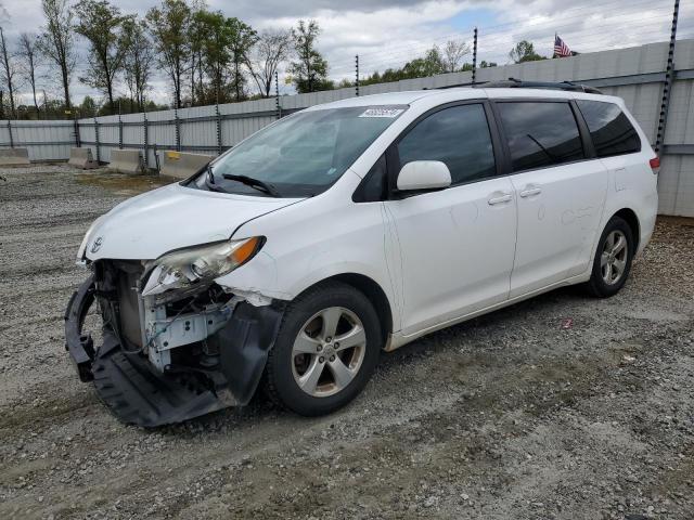 5TDKK3DC1BS090106 - 2011 TOYOTA SIENNA LE WHITE photo 1