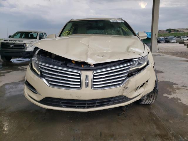 5LMCJ1C93JUL08678 - 2018 LINCOLN MKC PREMIERE WHITE photo 5