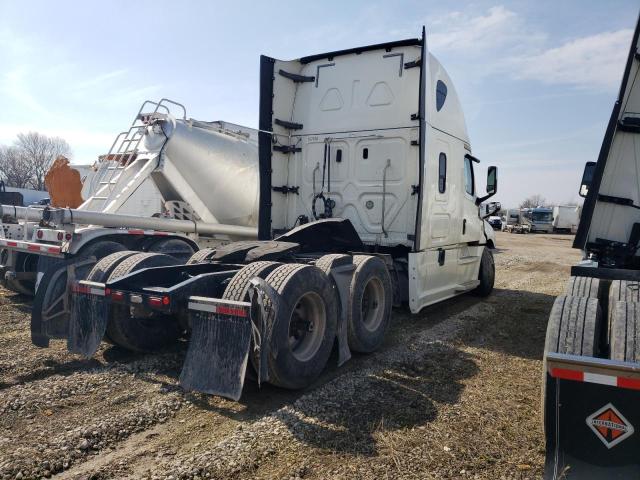 3AKJHHDR8JSJX9082 - 2018 FREIGHTLINER CASCADIA 1 WHITE photo 4