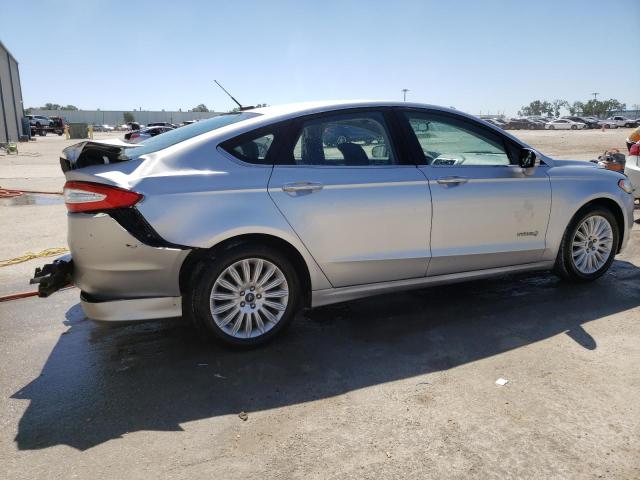 3FA6P0LUXGR405979 - 2016 FORD FUSION SE HYBRID SILVER photo 3