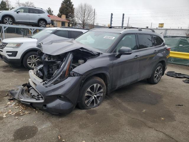 5TDHZRBH1NS562459 - 2022 TOYOTA HIGHLANDER XLE GRAY photo 1