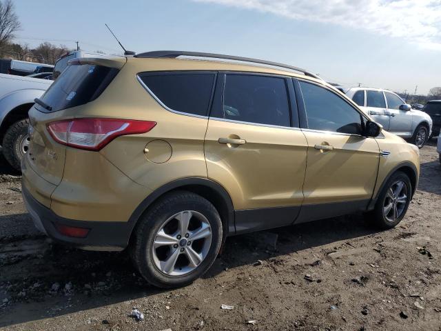 1FMCU9G94FUC28896 - 2015 FORD ESCAPE SE GOLD photo 3