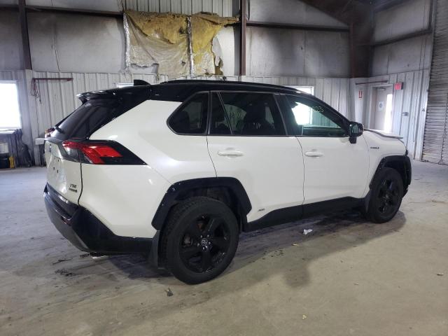 2T3EWRFVXKW027944 - 2019 TOYOTA RAV4 XSE WHITE photo 3