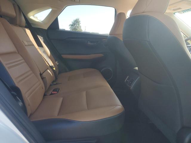 JTJYARBZ4J2096704 - 2018 LEXUS NX 300 BASE 白色 照片 11