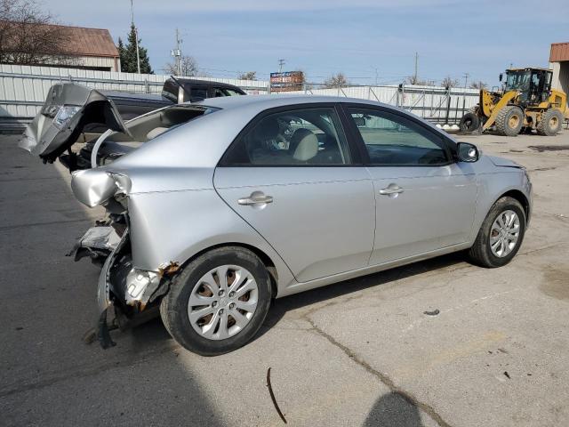 KNAFU4A25A5853808 - 2010 KIA FORTE EX SILVER photo 3