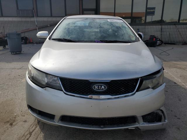 KNAFU4A25A5853808 - 2010 KIA FORTE EX SILVER photo 5