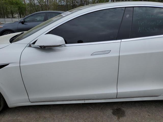 5YJSA1E20HF176811 - 2017 TESLA MODEL S WHITE photo 7