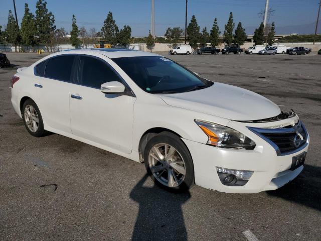 1N4AL3AP1DN453650 - 2013 NISSAN ALTIMA 2.5 WHITE photo 4