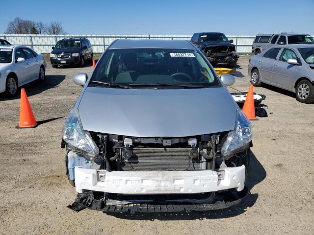 JTDZN3EU4EJ002941 - 2014 TOYOTA PRIUS V SILVER photo 5