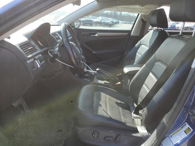 1VWDT7A38HC061825 - 2017 VOLKSWAGEN PASSAT R-LINE ლურჯი ფოტო 7