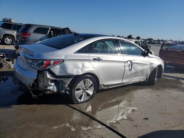 KMHEC4A47DA076266 - 2013 HYUNDAI SONATA HYBRID SILVER photo 3