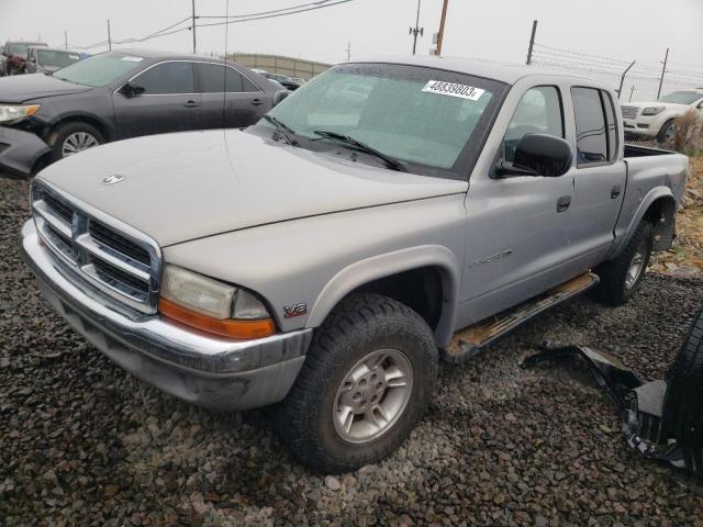 1B7HG2AZ8YS619369 - 2000 DODGE DAKOTA QUAD SILVER photo 1