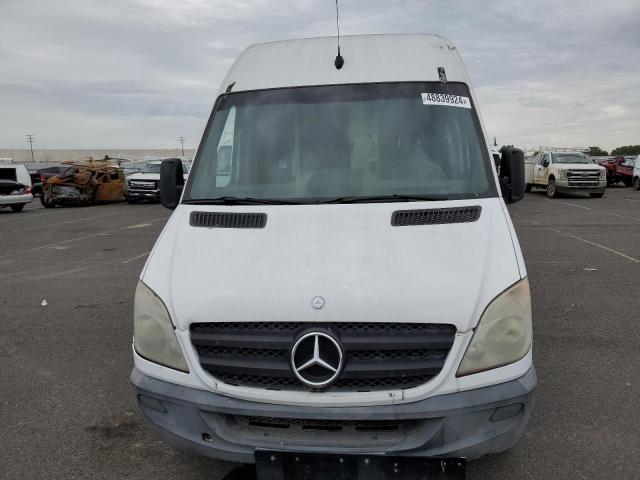 WD3PE8CB0B5581401 - 2011 MERCEDES-BENZ SPRINTER 2500 WHITE photo 5