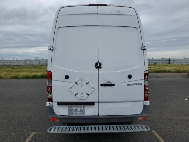 WD3PE8CB0B5581401 - 2011 MERCEDES-BENZ SPRINTER 2500 WHITE photo 6