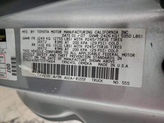 5TEUX42N57Z375664 - 2007 TOYOTA TACOMA ACCESS CAB SILVER photo 12