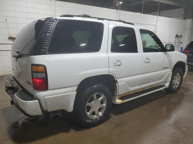 1GKEK63U94J125522 - 2004 GMC YUKON DENALI WHITE photo 3