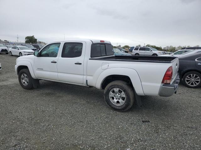 5TEKU72N77Z332283 - 2007 TOYOTA TACOMA DOUBLE CAB PRERUNNER LONG BED WHITE photo 2