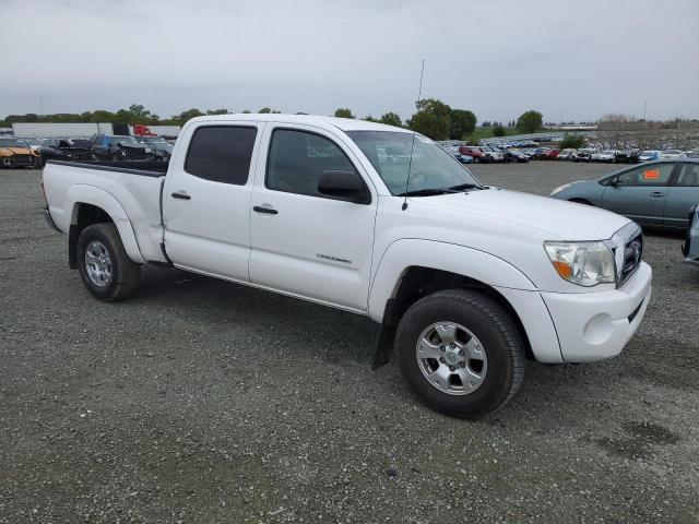 5TEKU72N77Z332283 - 2007 TOYOTA TACOMA DOUBLE CAB PRERUNNER LONG BED WHITE photo 4