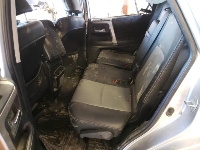 JTEBU5JR1J5499110 - 2018 TOYOTA 4RUNNER SR5/SR5 PREMIUM 银色 照片 10