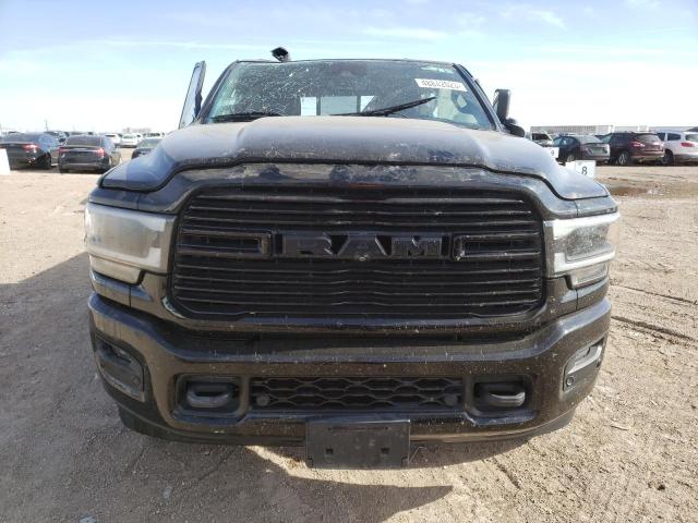 3C63R3JL4KG525632 - 2019 RAM 3500 LARAMIE BLACK photo 5