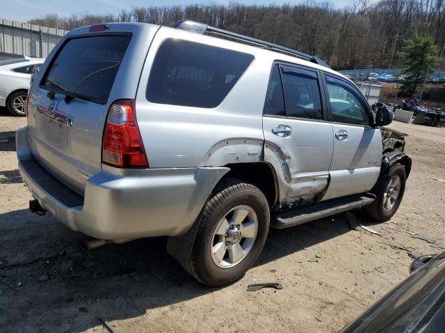 JTEBU14R970109719 - 2007 TOYOTA 4RUNNER SR5 SILVER photo 3