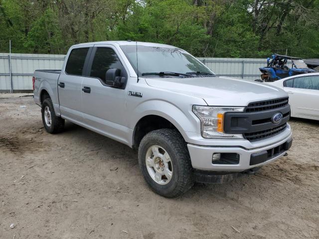 1FTEW1EP6JFE58611 - 2018 FORD F150 SUPERCREW WHITE photo 4