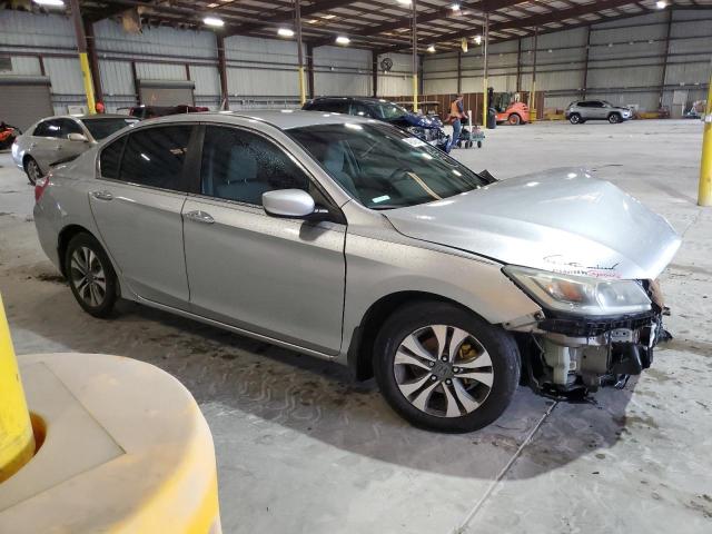 1HGCR2F37DA010302 - 2013 HONDA ACCORD LX GRAY photo 4