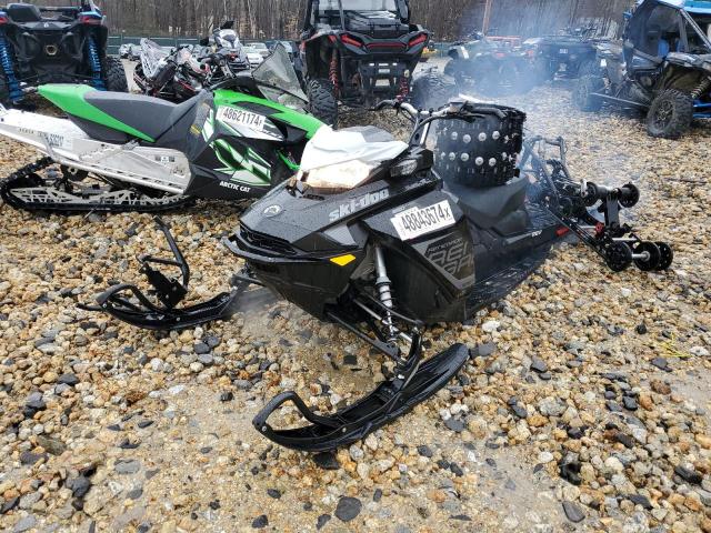 2BPSUFJB6JV000289 - 2018 SKI DOO RENEGADE BLACK photo 2