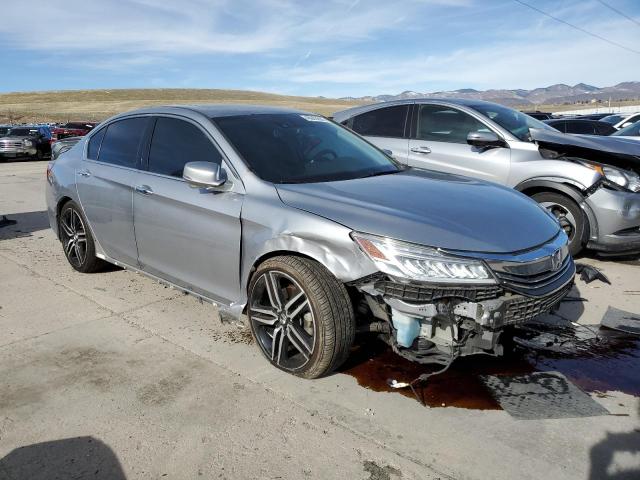 1HGCR3F95GA021717 - 2016 HONDA ACCORD TOURING SILVER photo 4