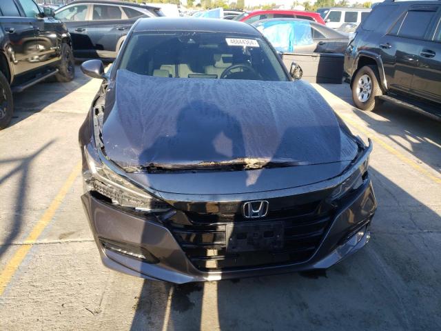 1HGCV1F13JA071517 - 2018 HONDA ACCORD LX GRAY photo 5