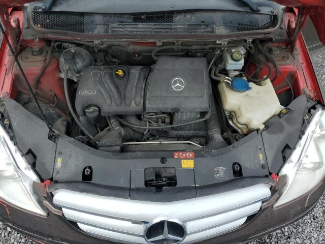 WDDFH34X18J342287 - 2008 MERCEDES-BENZ B200 RED photo 11