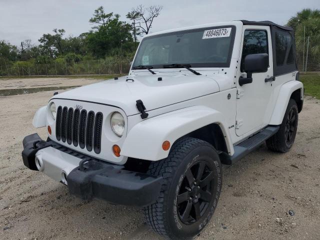 1C4GJWBG9DL666481 - 2013 JEEP WRANGLER SAHARA WHITE photo 1