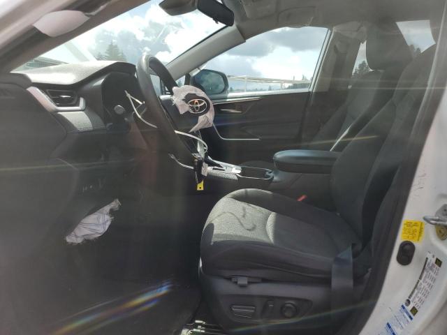 2T3P1RFVXMW172864 - 2021 TOYOTA RAV4 XLE WHITE photo 7