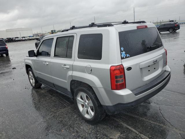 1C4NJPFB3DD125545 - 2013 JEEP PATRIOT LATITUDE SILVER photo 2