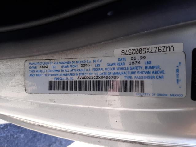 3VWDD21C2XM466785 - 1999 VOLKSWAGEN NEW BEETLE GLX 银色 照片 12