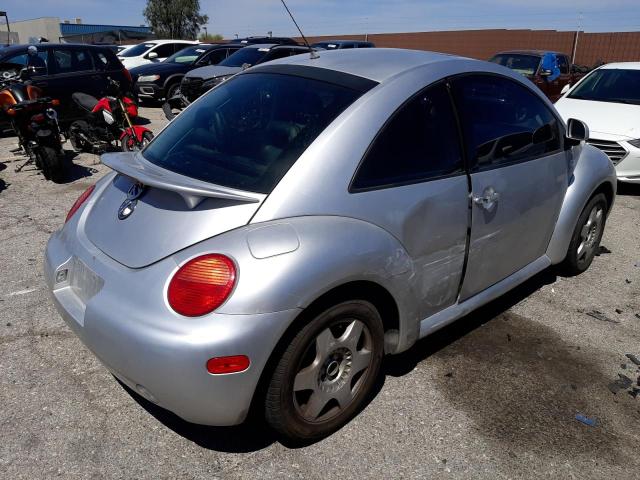 3VWDD21C2XM466785 - 1999 VOLKSWAGEN NEW BEETLE GLX 银色 照片 3