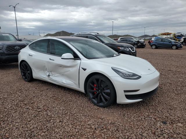 5YJ3E1EC2LF624914 - 2020 TESLA MODEL 3 WHITE photo 4