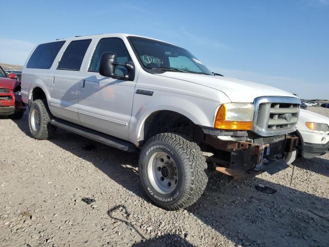 1FMNU41S9YEA31873 - 2000 FORD EXCURSION XLT WHITE photo 4