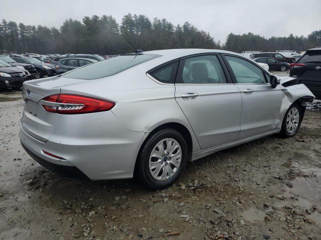 3FA6P0G75KR143009 - 2019 FORD FUSION S SILVER photo 3