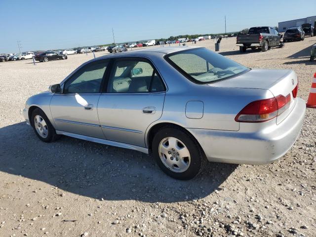 1HGCG16592A039380 - 2002 HONDA ACCORD EX SILVER photo 2