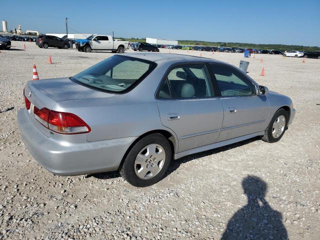 1HGCG16592A039380 - 2002 HONDA ACCORD EX SILVER photo 3