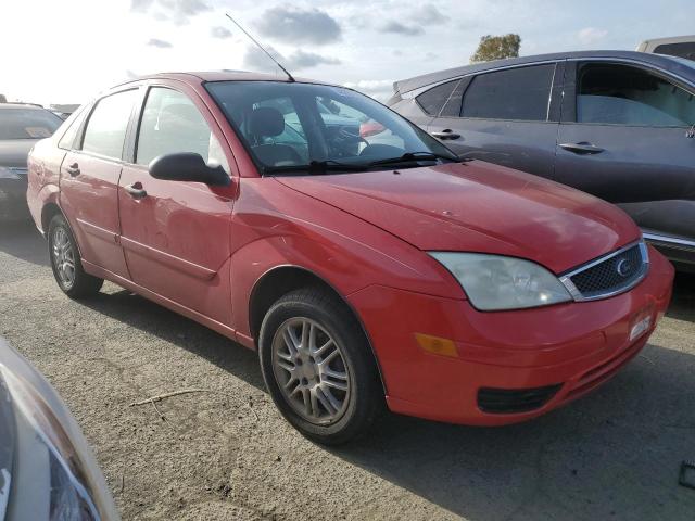 1FAFP34N47W322991 - 2007 FORD FOCUS ZX4 RED photo 4